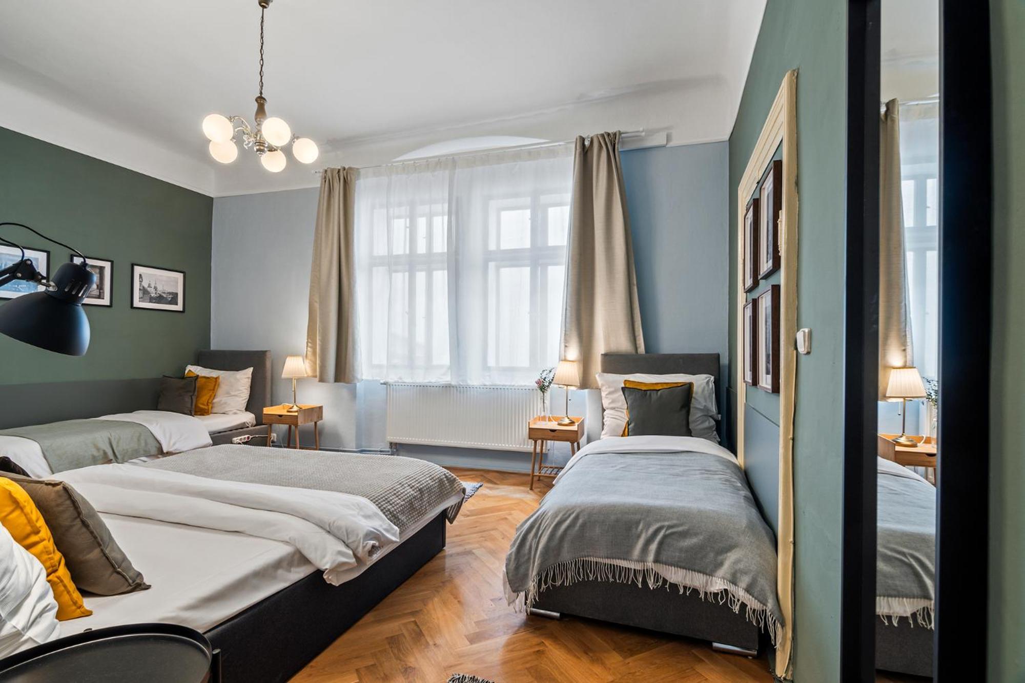 Charles Bridge Historical Apts By Michal&Friends Prag Dış mekan fotoğraf