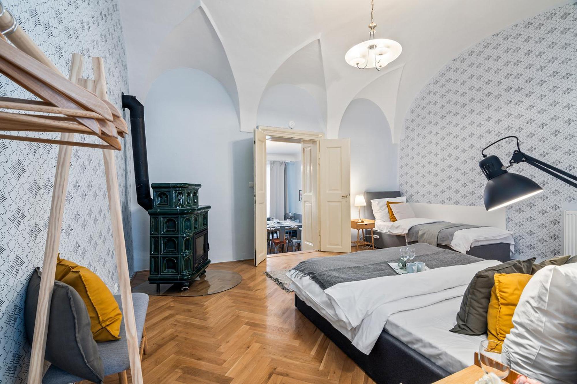 Charles Bridge Historical Apts By Michal&Friends Prag Dış mekan fotoğraf