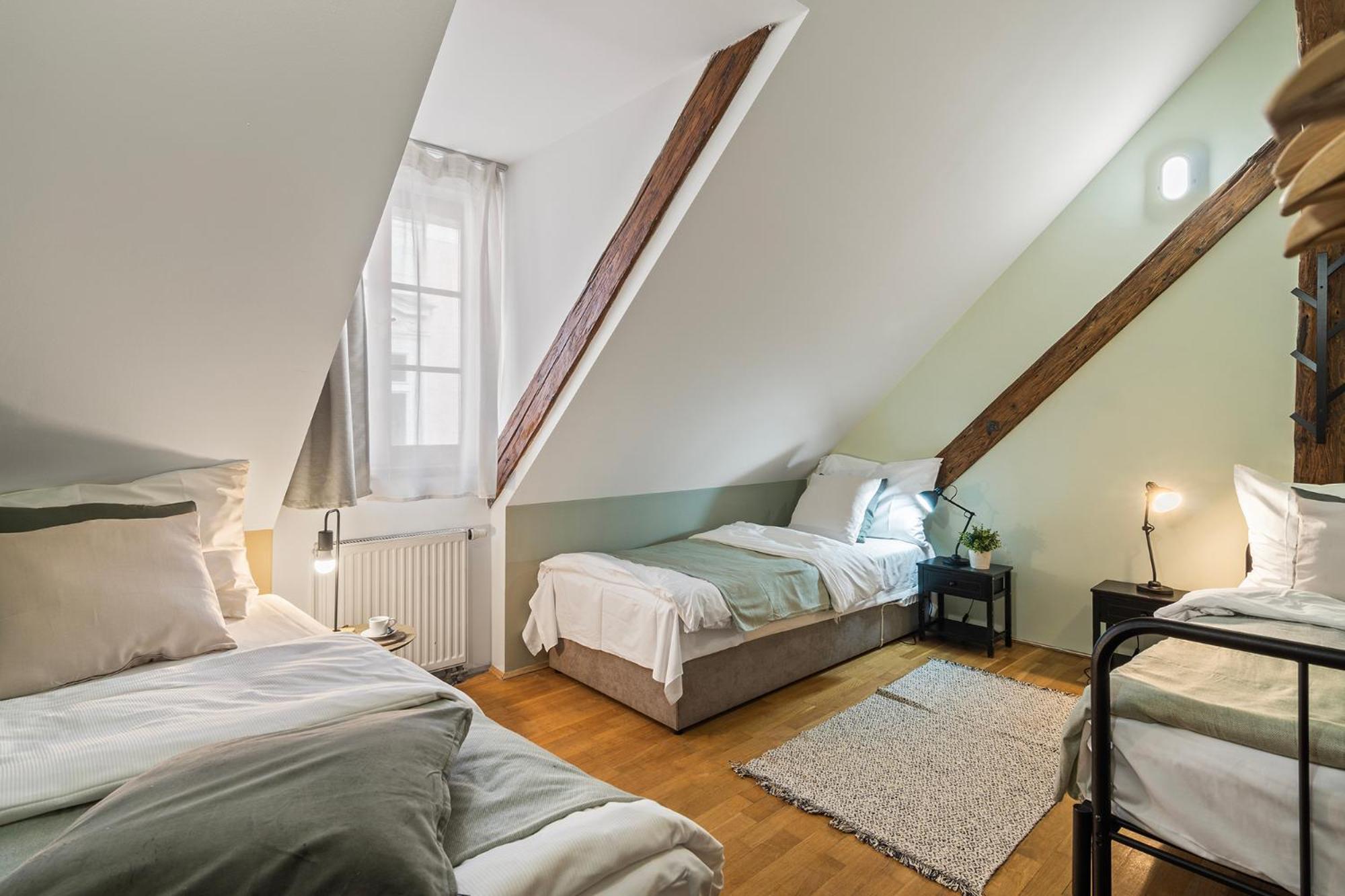 Charles Bridge Historical Apts By Michal&Friends Prag Dış mekan fotoğraf