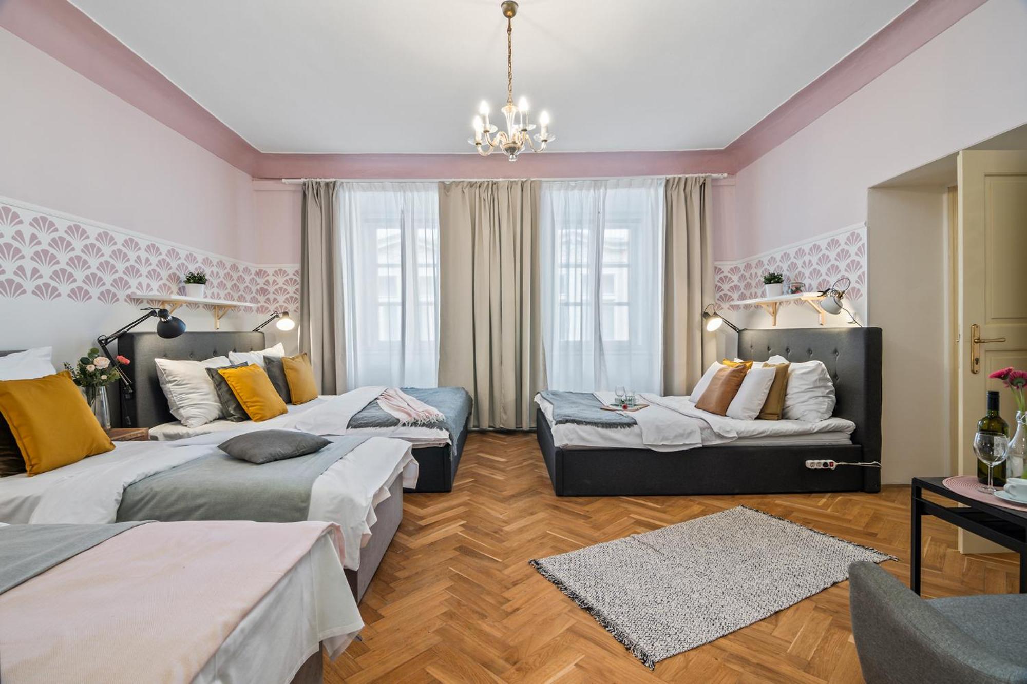 Charles Bridge Historical Apts By Michal&Friends Prag Dış mekan fotoğraf