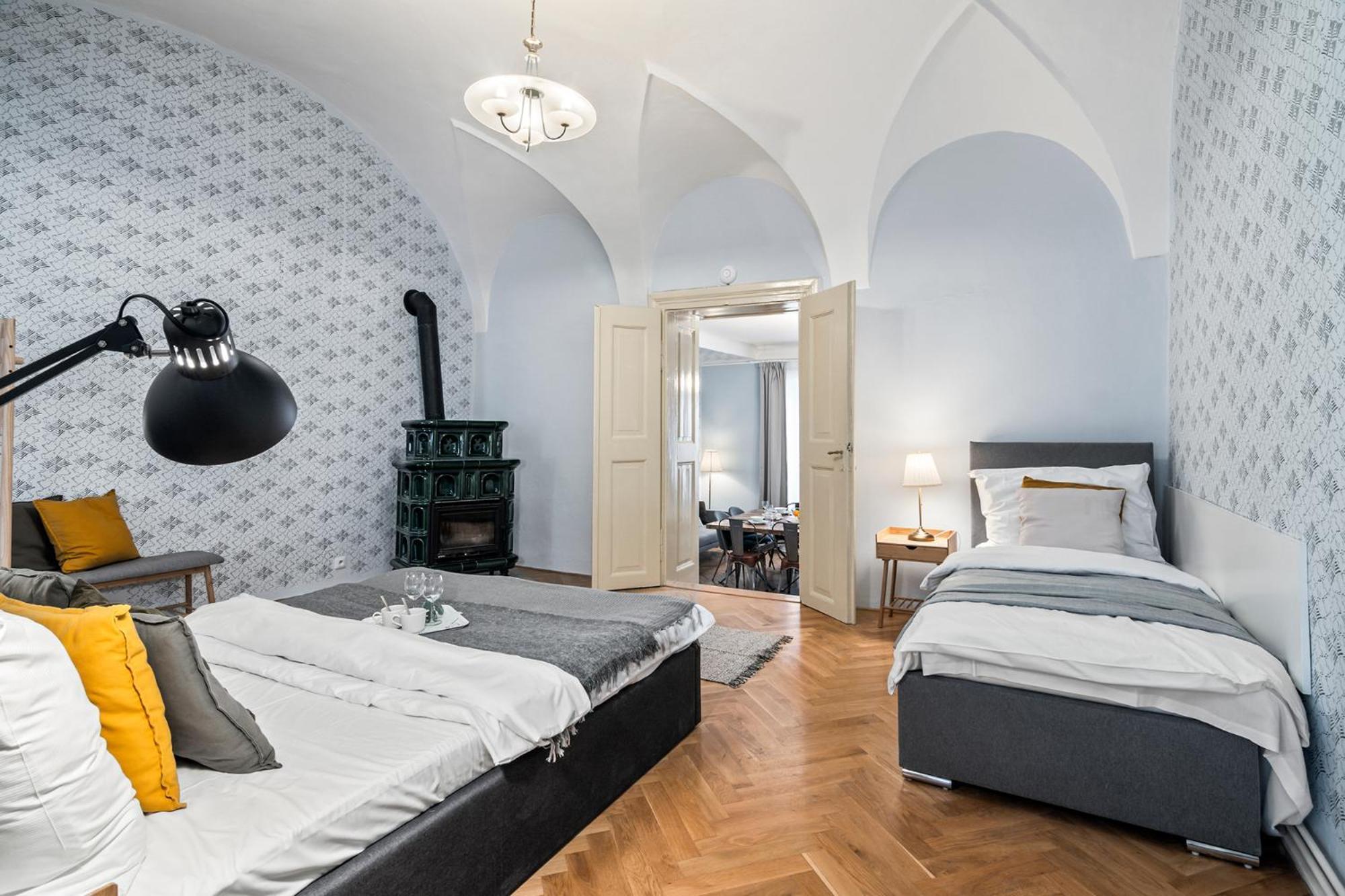 Charles Bridge Historical Apts By Michal&Friends Prag Dış mekan fotoğraf