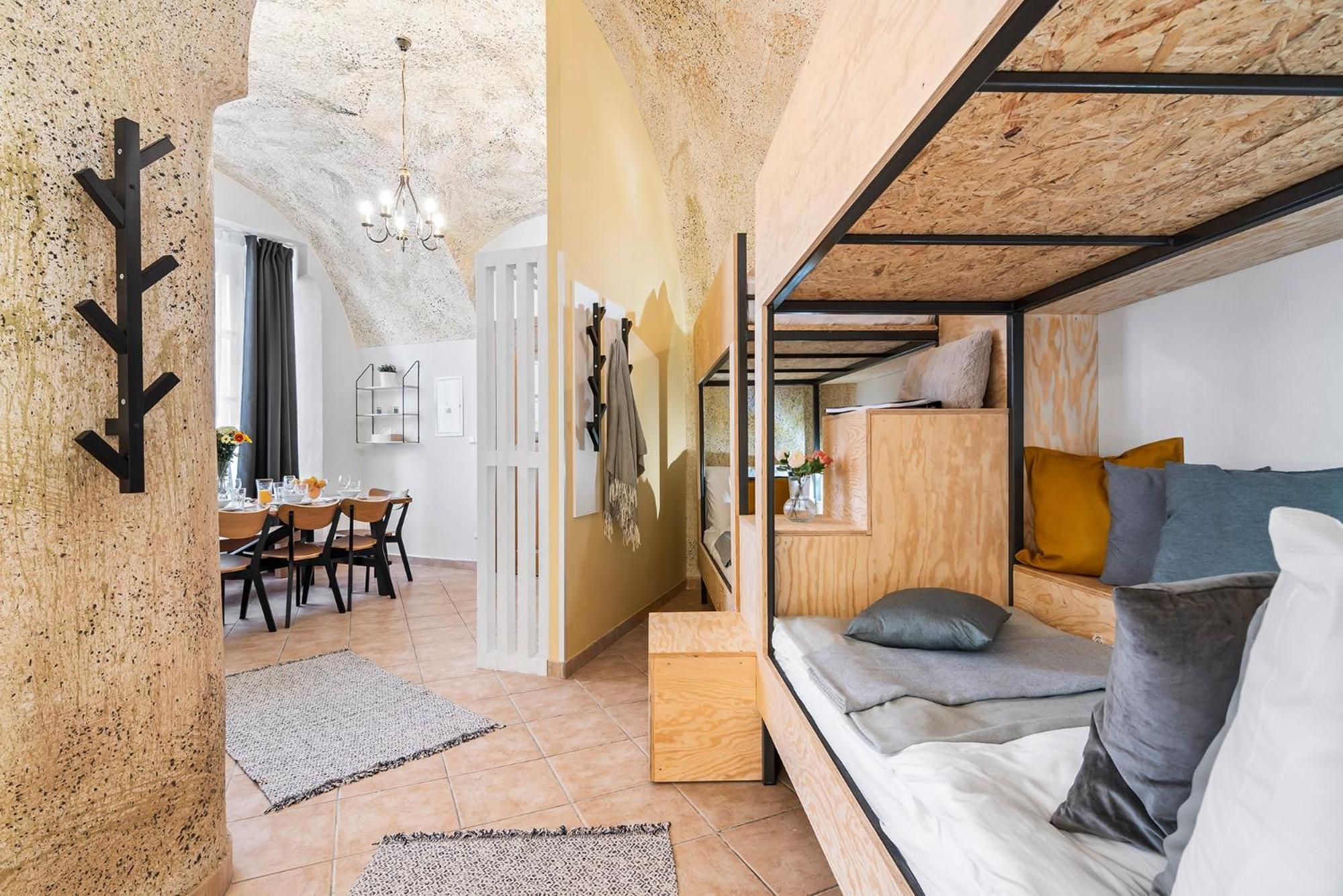 Charles Bridge Historical Apts By Michal&Friends Prag Dış mekan fotoğraf
